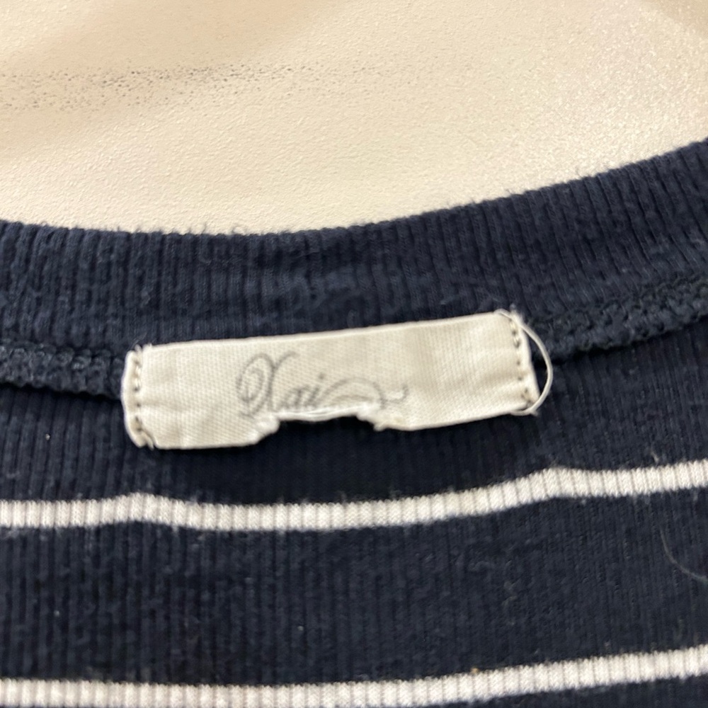 FREE with purchase:: XXI, Long Sleeve Top, Round Neck, Blue & White Strip, Sz S - Picture 4 of 11